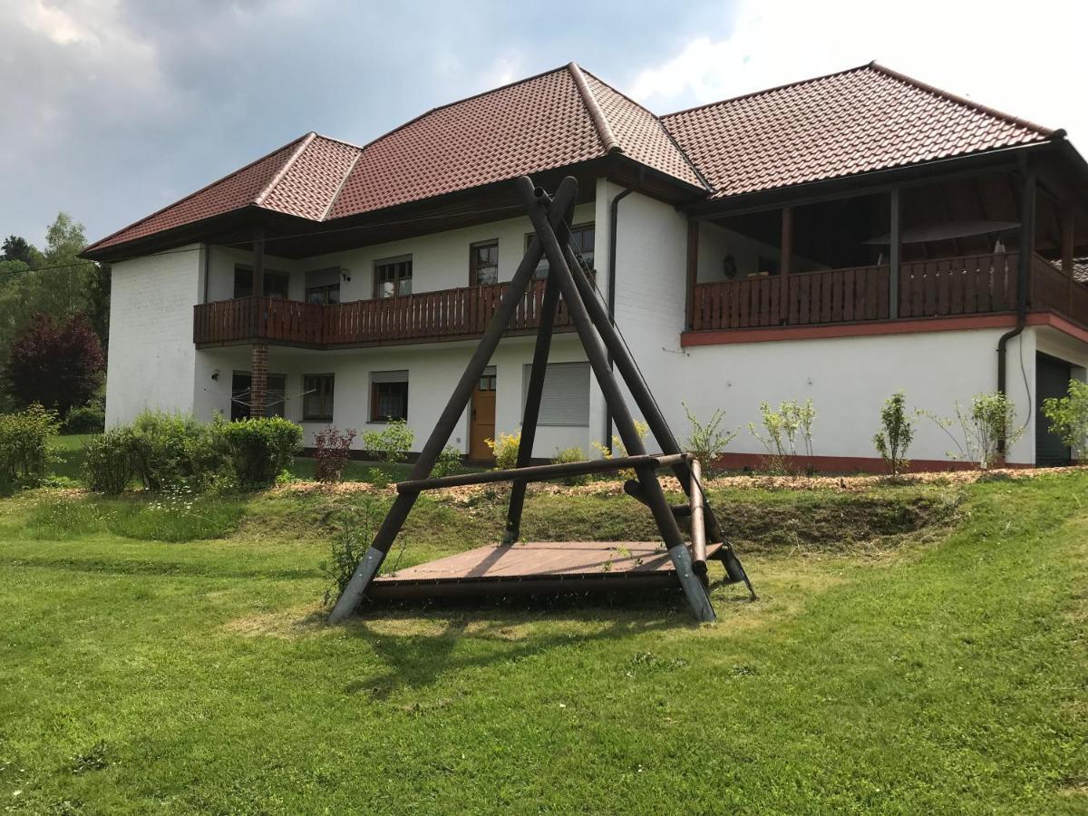 B&B Neuses Am Brand Sonnefeld Экстерьер фото